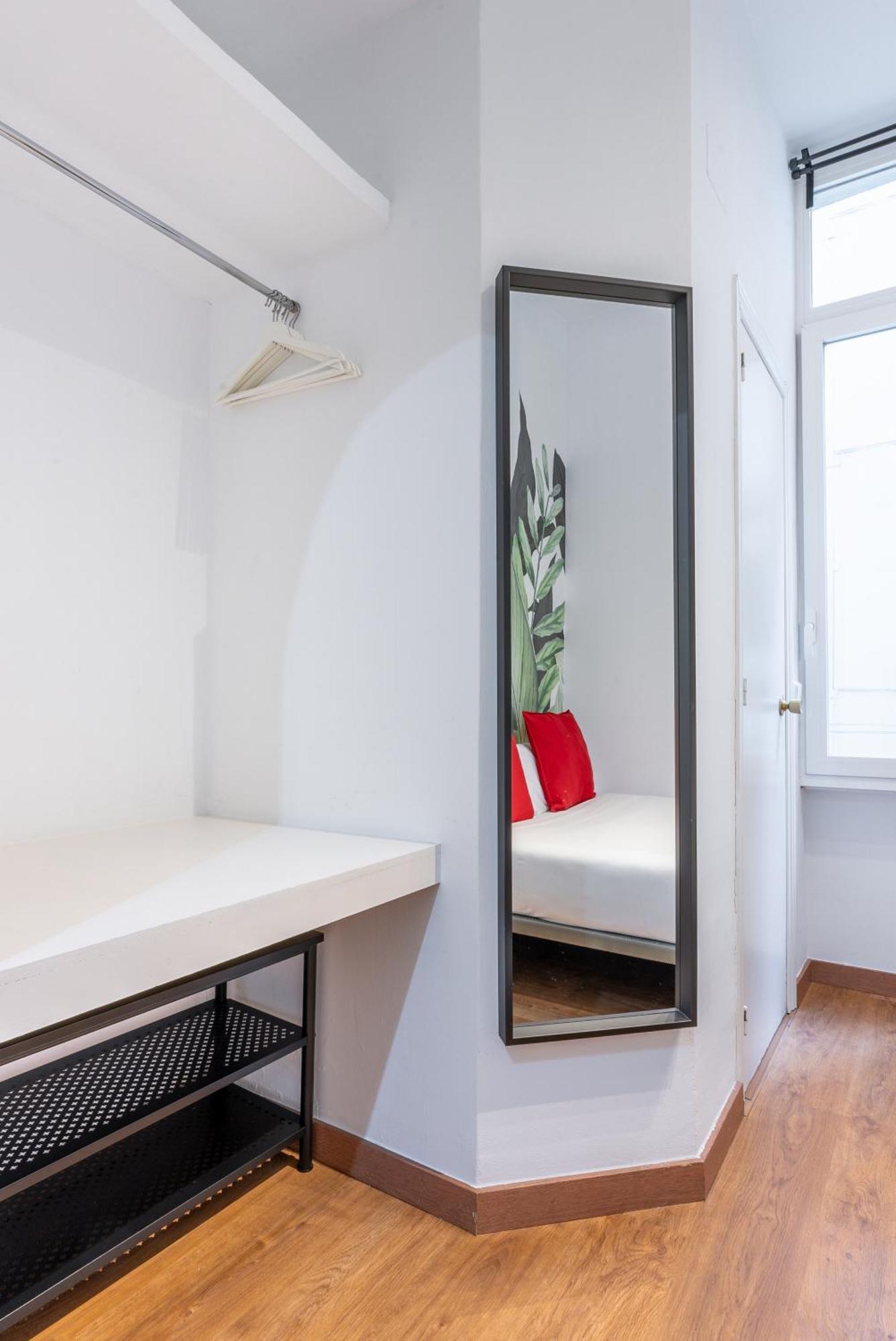 Smartr Gran Via 47 Aparthotel 3*